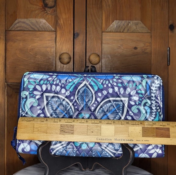 Vera Bradley Factory Personal Travel Organizer - Picture 5 of 13